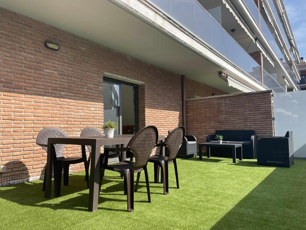 Solarium Con Terraza A 5 Minutos De La Playa Daire Girona Dış mekan fotoğraf